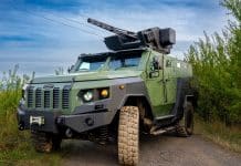 “Українська бронетехніка” представила новий бронеавтомобіль на виставці у Польщі Варта 2