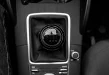 5 помилок при експлуатації авто з МКПП, які гублять вашу коробку