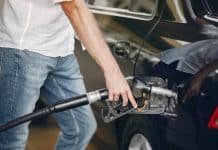В автомобільне пальне будуть додавати 5% біоетанолу з наступного року біоетанол