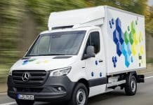 Які вантажівки вагою понад 3,5 т були популярними на ринку України у серпні Mercedes-Benz Sprinter