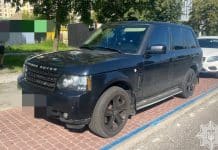 В Україні водії отримують штрафи за чужі порушення на авто з клонованими номерами Range Rover