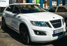 У Києві помітили дуже рідкісний автомобіль Saab у кузові кросовера Saab 9-4Х