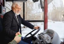 Нові вікові обмеження для водіїв в Україні: хто скоро може стати пішоходом вікові обмеження для водіїв