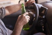 5 років в’язниці: де пасажири можуть отримати ув’язнення за поїздку з п’яним водієм водіння в нетверезому стані