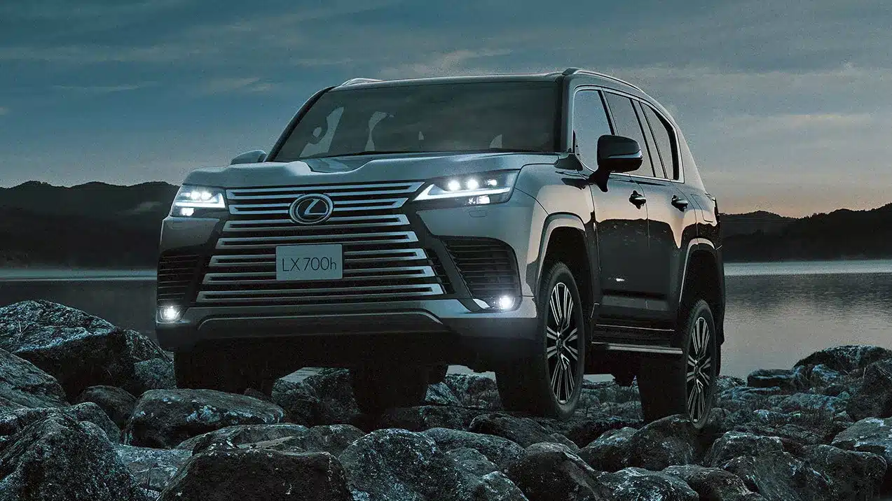Lexus LX 700h