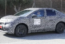 Електромобіль Nissan Leaf нового покоління стане кросовером: знімки фотошпигунів Nissan Leaf