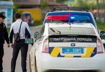 Чому досвідчені водії глушать двигун автомобіля при зупинці поліцією полиция зупинила авто