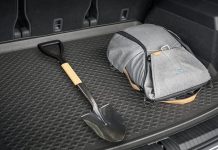 Ці речи повинні бути у багажнику автомобіля для безпечних поїздок взимку речі у багажнику