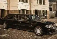 Раритетний шестидверний лімузин Volvo з 90-х помічений у Києві Volvo 940 Nilsson
