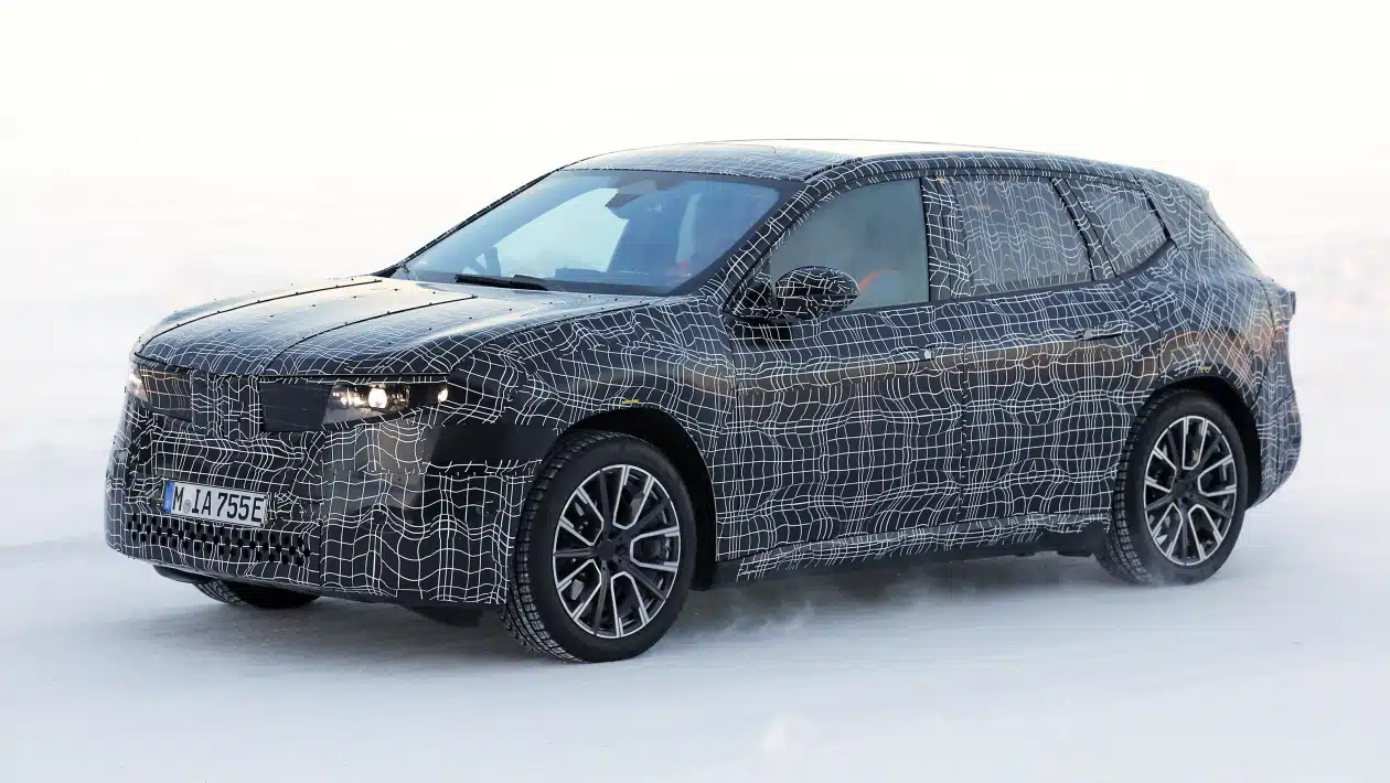 BMW iX3 2025