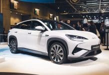 З’явилися нові подробиці про конкурента Tesla Model Y від BYD: китайці захоплять Європу BYD Sealion 7