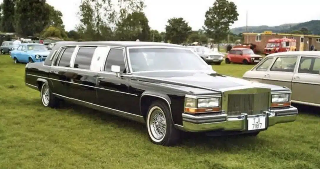 Cadillac Deville Trump Golden Series