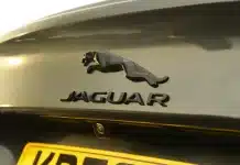 Автовиробник Jaguar представить новий електромобіль 2 грудня: у продажі з 2026 року Jaguar XE