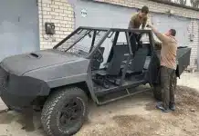 У Миколаєві зробили з пікапа Nissan Navara бойовий автомобіль для переднього краю Nissan Navara