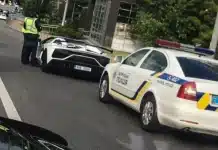 П’ять причин, з яких ваш автомобіль привертає увагу поліції поліція зупинила авто