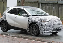 Новий бюджетний кросовер Toyota помічено на тестах у Європі: дешевше за Yaris Cross Toyota Aygo X