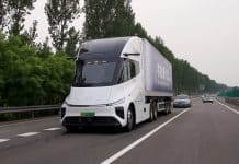Tesla запізнилась зі своїм електротягачем Semi для Європи: китайці вже запропонували клон (фото та відео) Windrose