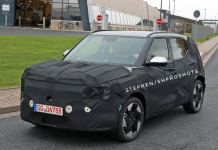 У Європі розпочали тестування нового електромобіля KIA EV2 у камуфляжі (фото та відео) KIA EV2