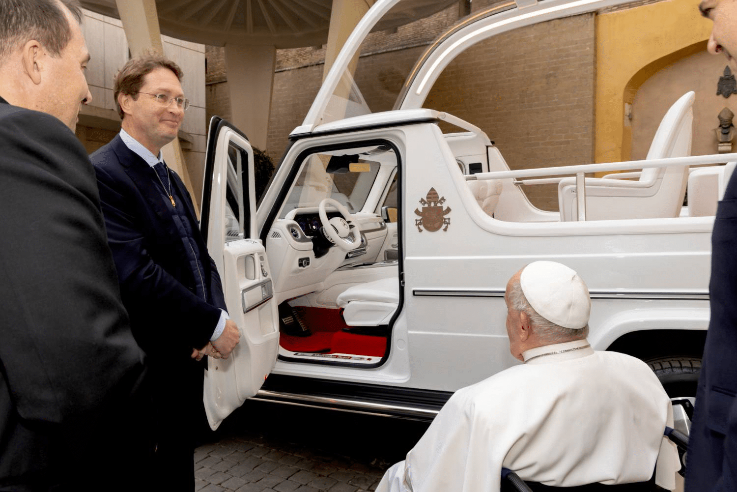 папамобіль