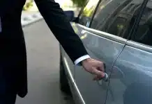 Досвідчені водії свердлять отвори у дверях автомобілів: для чого вони так роблять свердлять отвори у дверях автомобілів