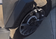 Колеса Tesla Cybertruck розлетілися на частини: випадковість чи системна проблема (відео) Tesla Cybertruck