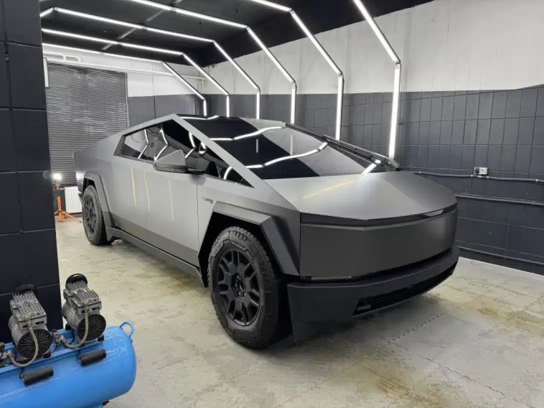 Tesla Cybertruck Cyberbeast