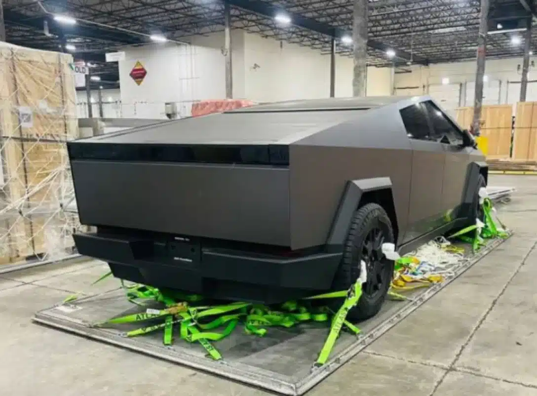 Tesla Cybertruck Cyberbeast