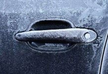 Як боротися із замерзанням дверних замків та ущільнювачів в автомобілі взимку Як боротися із замерзанням дверних замків