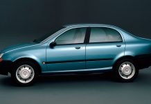 Невідомий дешевий автомобіль Porsche C88 показали в Мережі: аналог “Ланоса” (фото та відео) Porsche C88