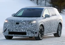 Новий електричний кросовер Skoda розміром більше за Kodiaq уперше помічений у камуфляжі (фото) Skoda Space