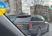 У Києві помітили Range Rover за $90 000 з жовтими номерами таксі: для чого вони йому Таксі Range Rover