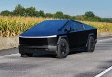Пікап Tesla Cybertruck різко втрачає попит: у чому причина? Tesla Cybertruck