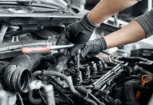 Топ-5 помилок при заміні свічок запалювання на автомобілі, які призводять до капремонту двигуна заміна свічок запалювання