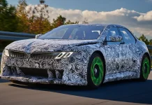 Наступний BMW M3 на 1000 сил показали на перших офіційних фото BMW Vision Driving Experience 2025