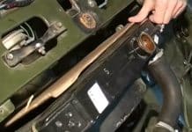 Картон перед радіатором шкодить двигуну авто: фахівці радять безпечніші методи прогріву Картон перед радіатором