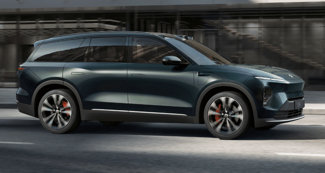 Nio ES8