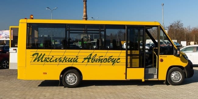 шкільний автобус