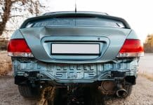 Штраф до 1700 грн або конфіскація авто: за що так карають водіїв в Україні A car without a bumper