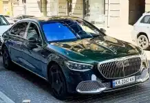 У Києві помітили рідкісний Mercedes-Maybach S680 V12 за понад 20 мільйонів гривень